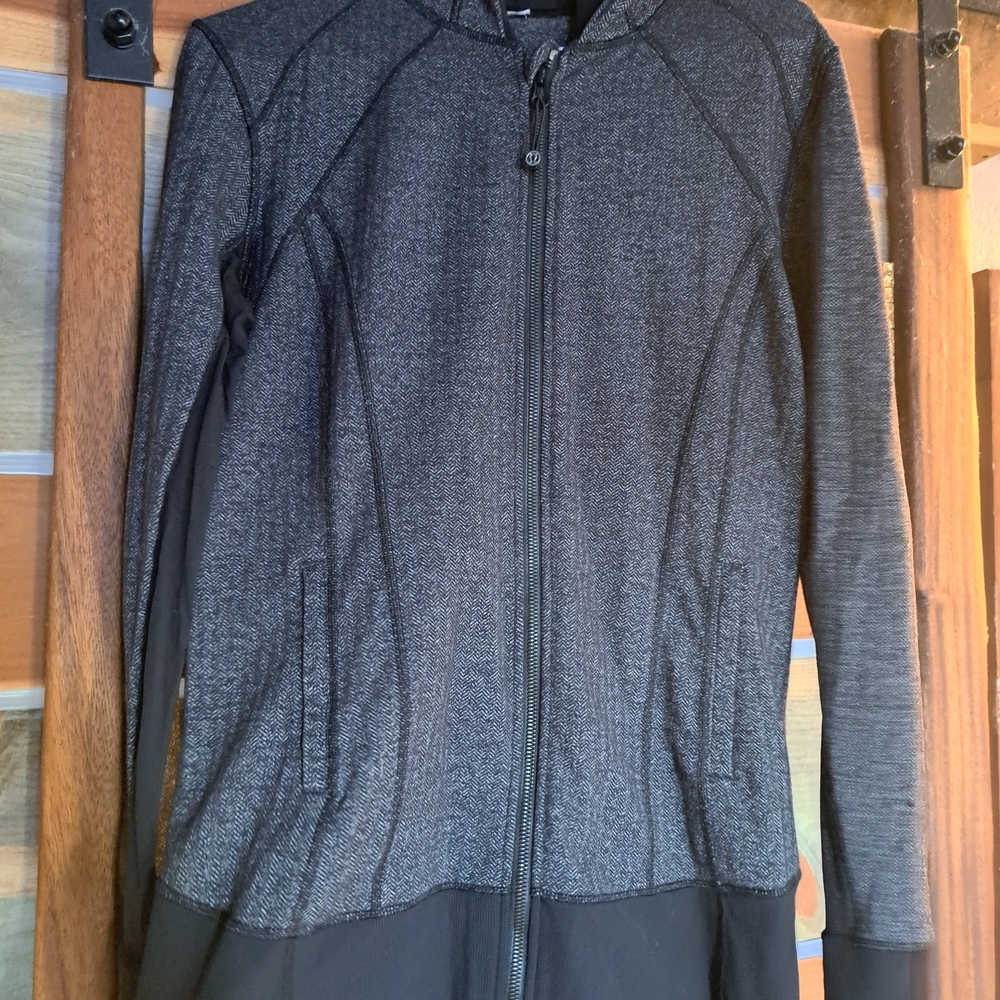 lululemon  Jacket